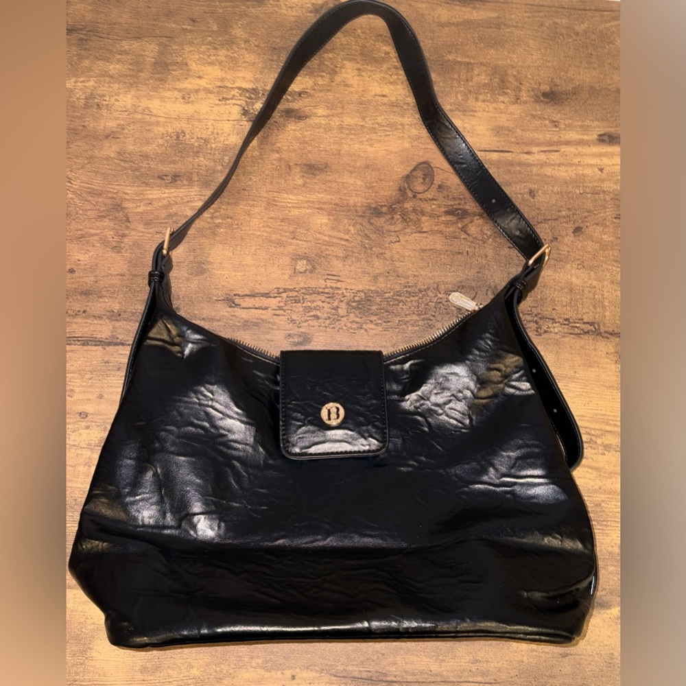 NWOT Bostonian Black Soft Leather Shoulder Bag